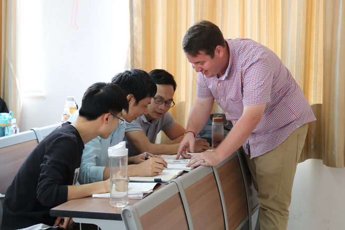 Matt Parker addresses a group of English language learners at Hubei University of Nationalities in Enshi, Hubei, China Matt Parker addresses a group of English language learners at Hubei University of Nationalities in Enshi, Hubei, China