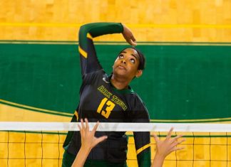 Golden Suns Extend Winning Streak