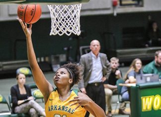 Golden Suns Extend Winning Streak Against OBU