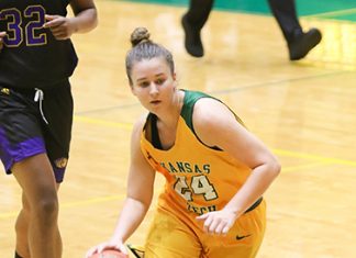 Hot-Shooting Reddies Take Down Golden Suns