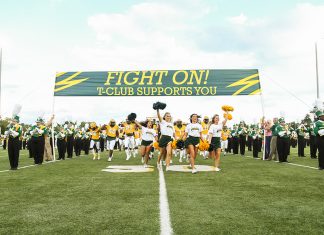 Tech Tidbits: 518 Days Later, Wonder Boys Back Home ATU Spirit Squads Wonder Boys Run Out 2019