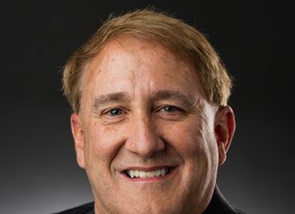 Jones Wants to Expand Business Students’ Horizons Dr. Russ Jones