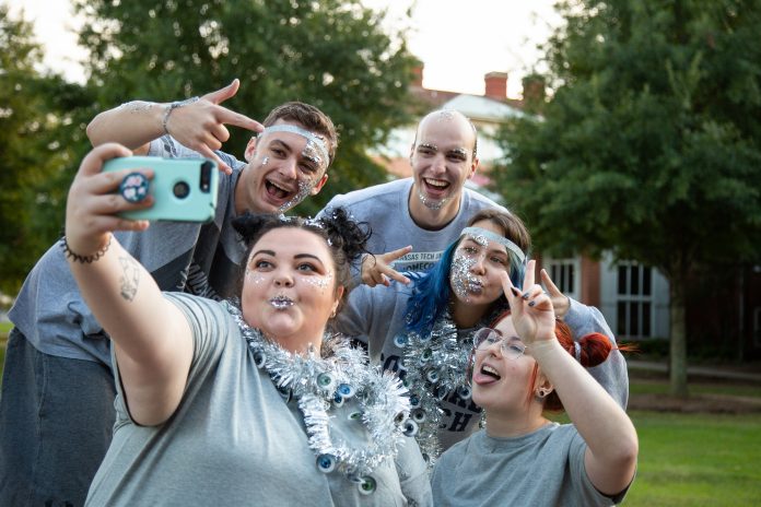 Making Friends in College