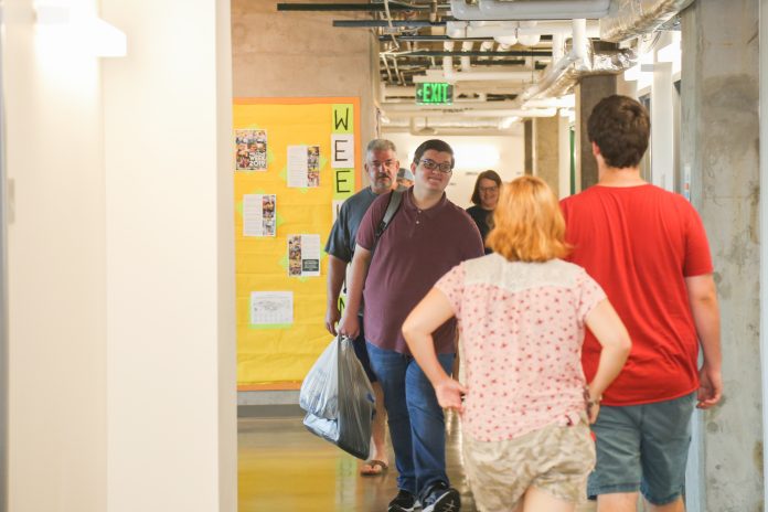 What college students wish they could say to their parents about moving home for the summer