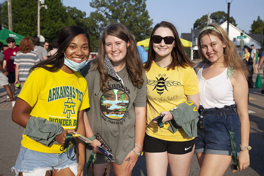 Welcome Week 2021 1000