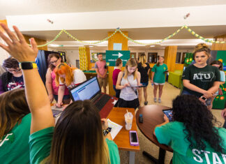 ATU Faculty, Staff Invited to Help During Move-In Move-In Day File Photo