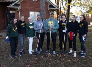 Green and Gold Give Back 2024 Planned for Nov. 16 Green and Gold Give Back 2023