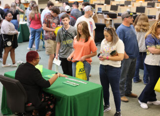 2025 High School Grads Learn About Arkansas Tech Level Up 2024