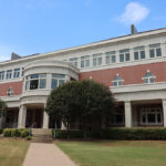 Library 101 Workshop for Undergraduates Ross Pendergraft Library and Technology Center August 2024