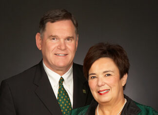 Browns Elected to Arkansas Tech Hall of Distinction Dr. Robert Charles Brown and Mrs. Jill Lestage Brown