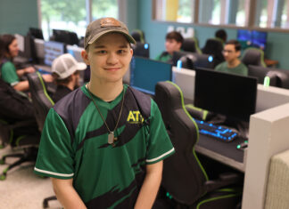 ATU Esports Club Marks Progress, Looks to Future Hayden Eason and ATU Esports Team 4-25-2025