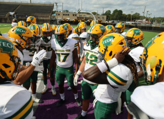 Tech Tidbits: HSU Poses Challenge for Wonder Boys ATU Pre-Game Huddle 10-18-2025