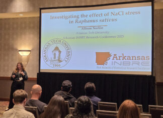 ATU Students Share Research at ’25 INBRE Conference ATU at 2025 INBRE Conference 04