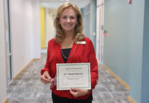 Faculty Senate Presents Monthly Award to Monfee Dr. Cheryl Monfee