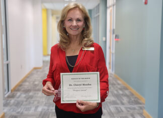 Faculty Senate Presents Monthly Award to Monfee Dr. Cheryl Monfee