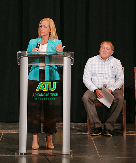 Leslie Rutledge and Dr. Russell Jones Leslie Rutledge and Dr. Russell Jones