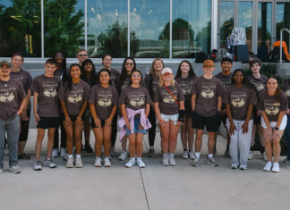Freshman Leadership Experience Creates Connections