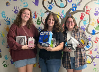 Arkansas Tech Students Provide Aid for RVCAC Clients ATU Students Donate Earbuds to RVCAC October 2026